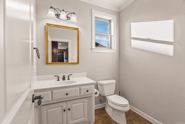 194 Majestic Circle, Maumelle, AR 72113