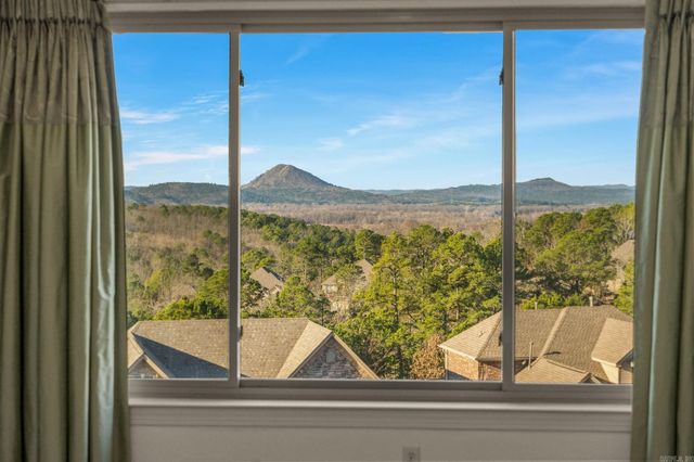 194 Majestic Circle, Maumelle, AR 72113