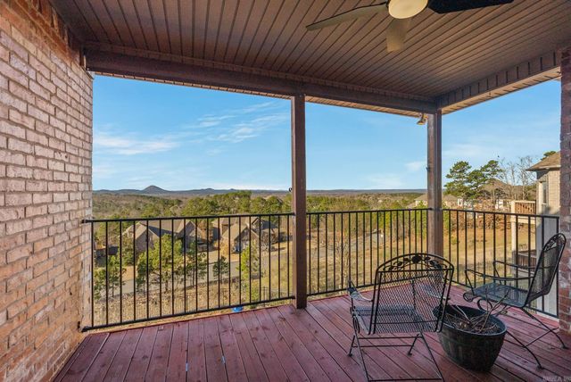 194 Majestic Circle, Maumelle, AR 72113