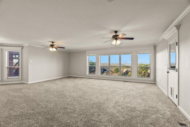 194 Majestic Circle, Maumelle, AR 72113