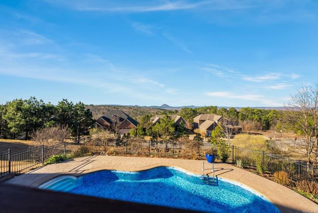 194 Majestic Circle, Maumelle, AR 72113