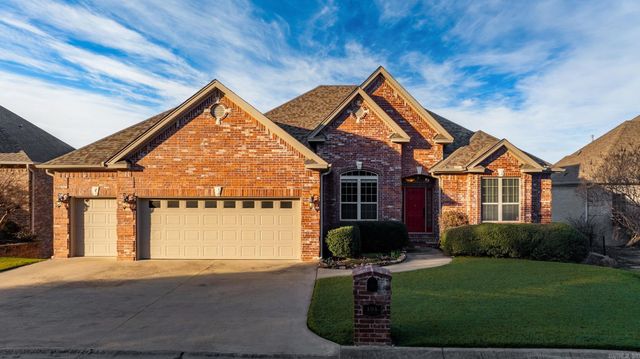 194 Majestic Circle, Maumelle, AR 72113