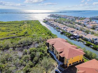 4312 BAYSIDE VILLAGE DRIVE 302, Tampa, FL 33615