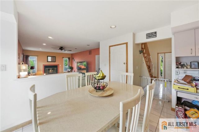 121 W Hill Road, Colonia, NJ 07067