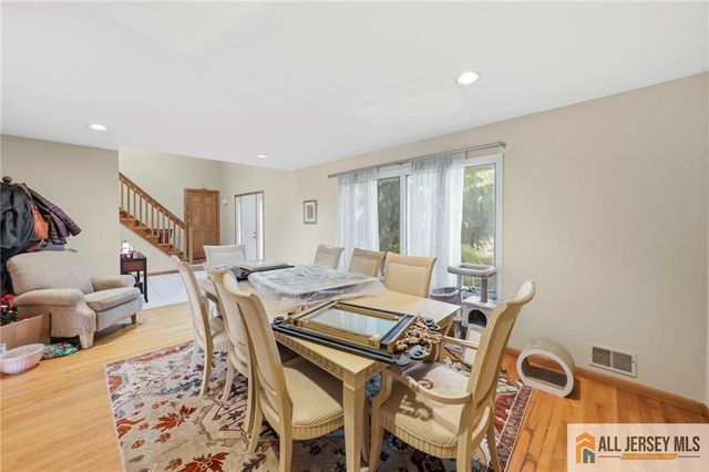 121 W Hill Road, Colonia, NJ 07067