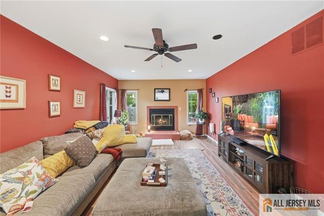 121 W Hill Road, Colonia, NJ 07067