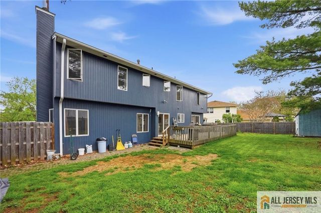 121 W Hill Road, Colonia, NJ 07067