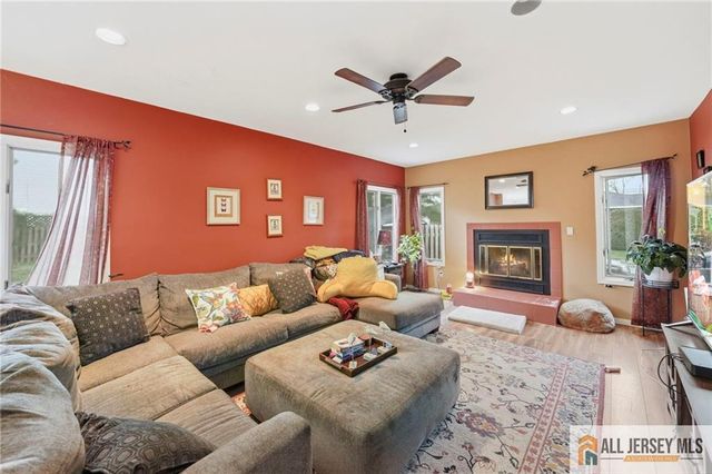 121 W Hill Road, Colonia, NJ 07067