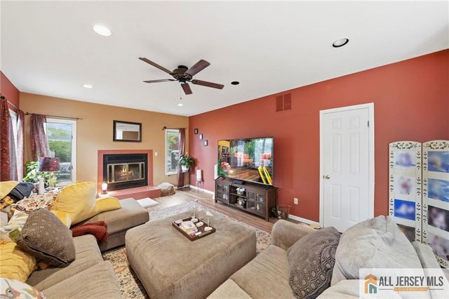 121 W Hill Road, Colonia, NJ 07067