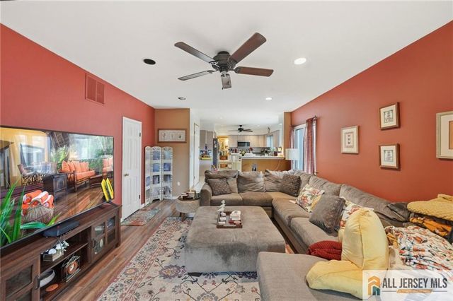 121 W Hill Road, Colonia, NJ 07067