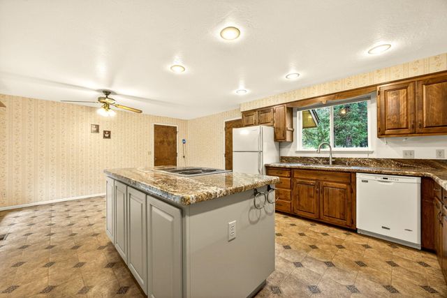 2727 Murphy Creek Road, Grants Pass, OR 97527