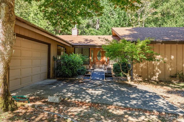 2727 Murphy Creek Road, Grants Pass, OR 97527