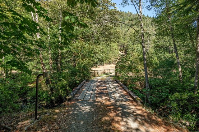 2727 Murphy Creek Road, Grants Pass, OR 97527