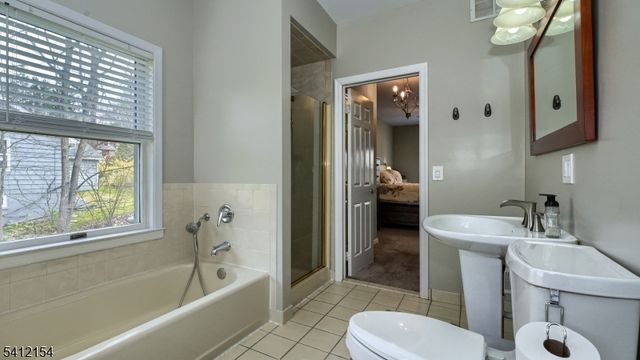 99 Beech Ter, Wayne Twp., NJ 07470