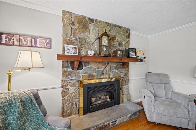 420 Crandall Road, Tiverton, RI 02878
