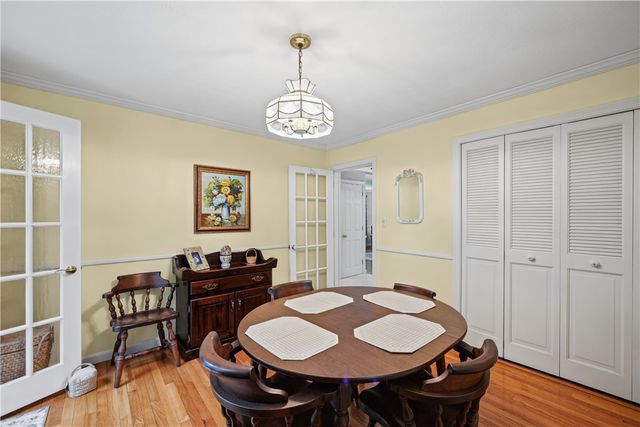 420 Crandall Road, Tiverton, RI 02878