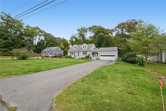 420 Crandall Road, Tiverton, RI 02878