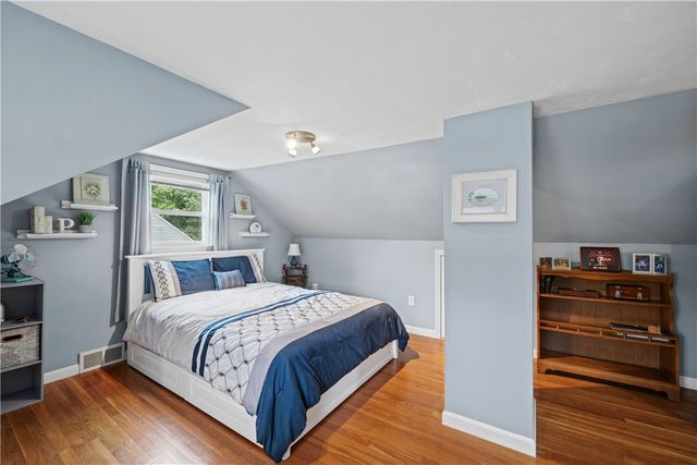 420 Crandall Road, Tiverton, RI 02878
