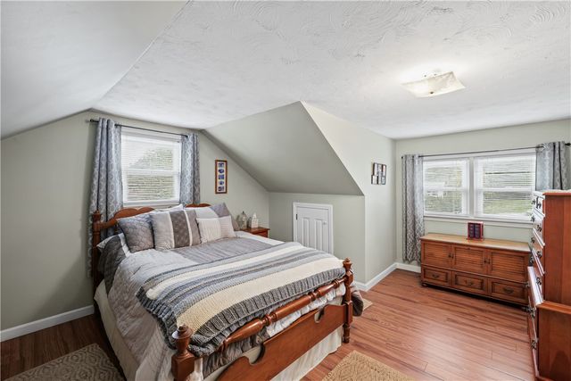 420 Crandall Road, Tiverton, RI 02878