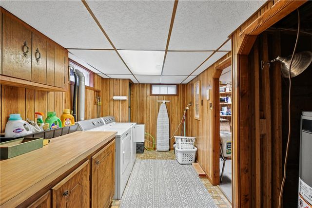 420 Crandall Road, Tiverton, RI 02878