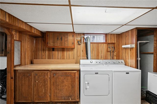 420 Crandall Road, Tiverton, RI 02878