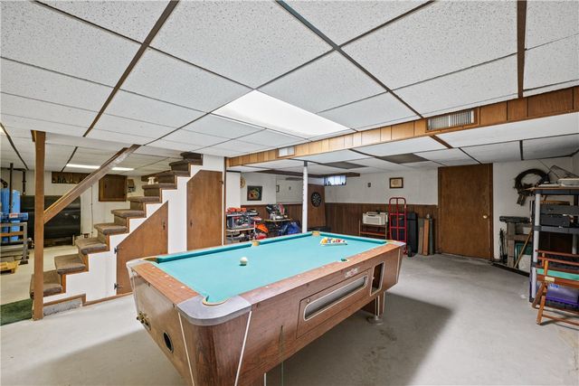 420 Crandall Road, Tiverton, RI 02878