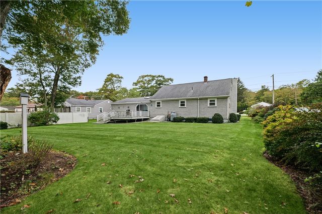 420 Crandall Road, Tiverton, RI 02878