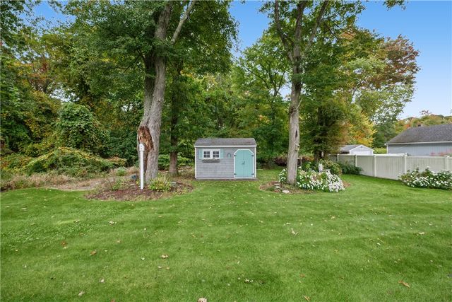 420 Crandall Road, Tiverton, RI 02878