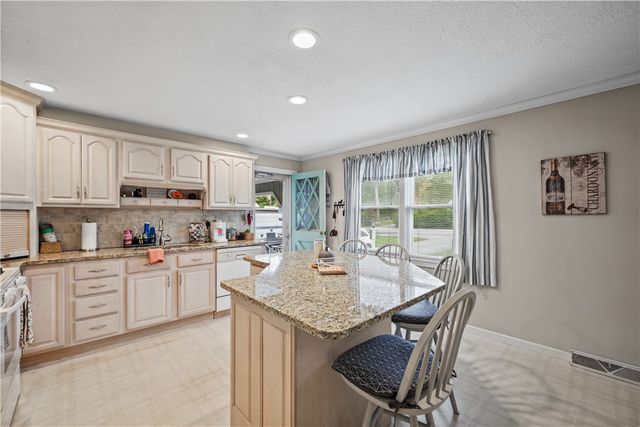420 Crandall Road, Tiverton, RI 02878