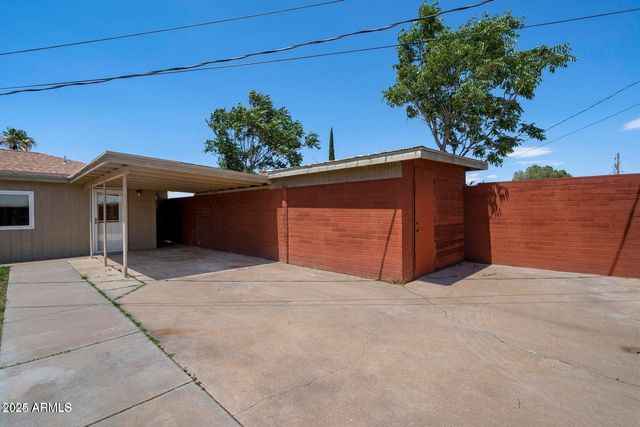 82 E Kayetan Drive, Sierra Vista, AZ 85635