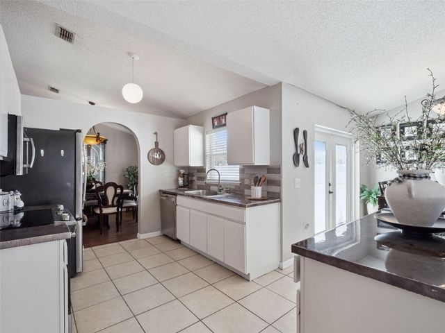 3250 SCALLION COURT, Orlando, FL 32825