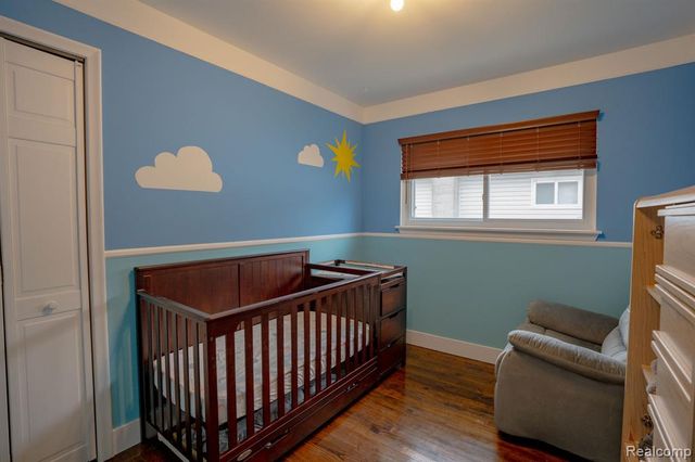 23360 Crossley Avenue, Hazel Park, MI 48030