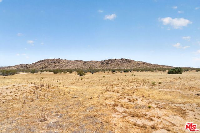 45558 250th Street, Lancaster, CA 93535