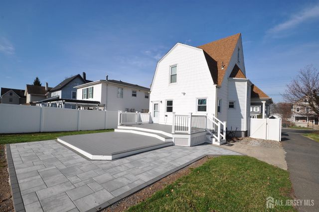 467 west Avenue, Sewaren, NJ 07077