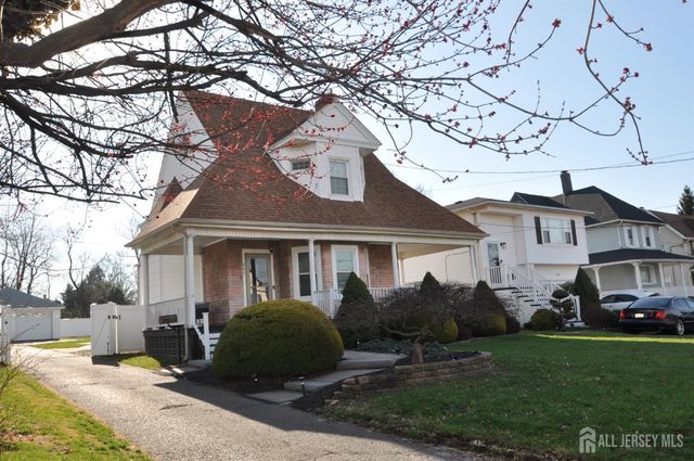 467 west Avenue, Sewaren, NJ 07077