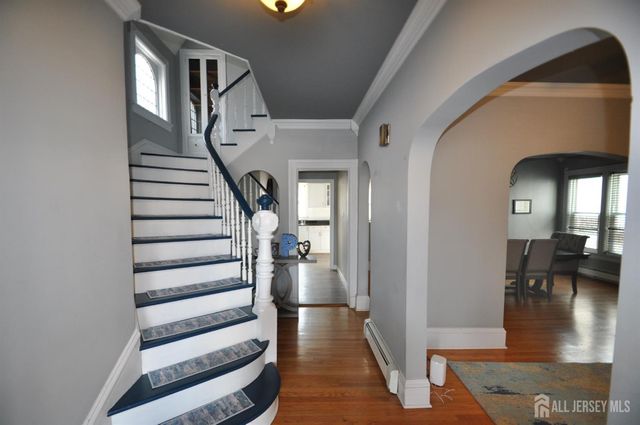 467 west Avenue, Sewaren, NJ 07077