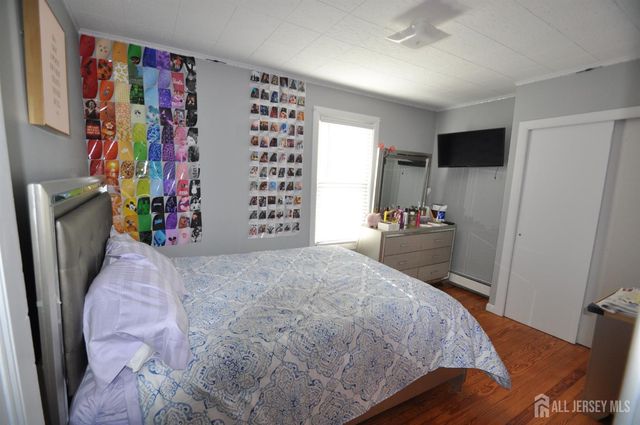 467 west Avenue, Sewaren, NJ 07077