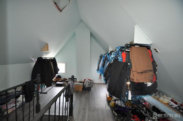 467 west Avenue, Sewaren, NJ 07077