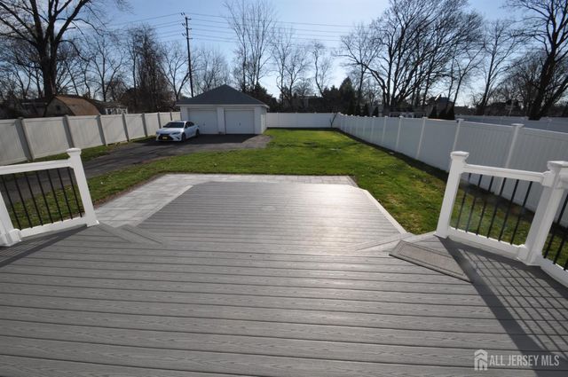 467 west Avenue, Sewaren, NJ 07077