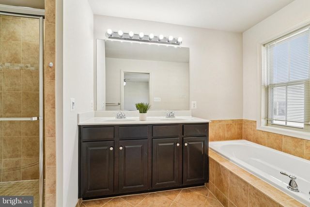 14045 MARKETCENTER DR, Clarksburg, MD 20871