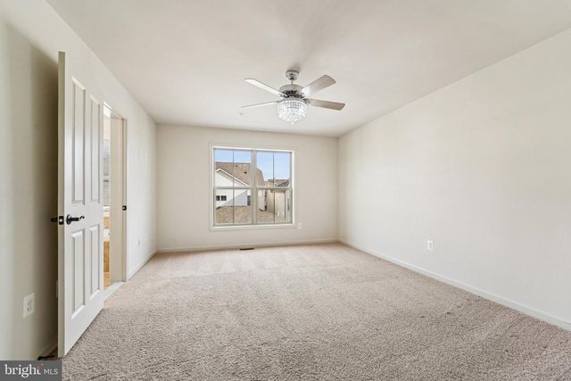 14045 MARKETCENTER DR, Clarksburg, MD 20871