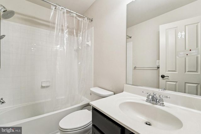 14045 MARKETCENTER DR, Clarksburg, MD 20871