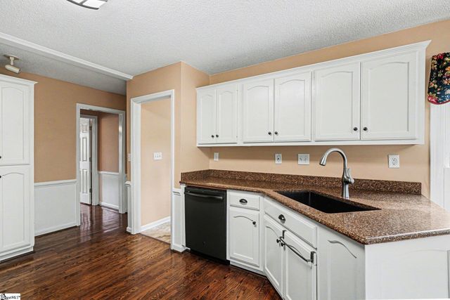 605 Shadow Oaks Drive, Easley, SC 29642