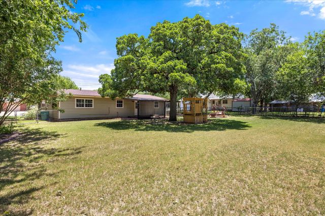 675 W Elm Street, Stephenville, TX 76401