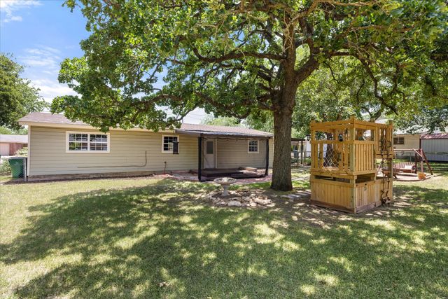 675 W Elm Street, Stephenville, TX 76401