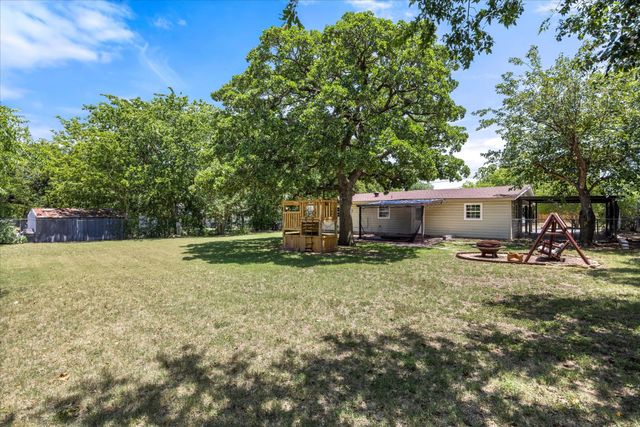 675 W Elm Street, Stephenville, TX 76401