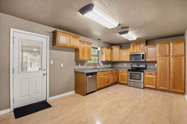 675 W Elm Street, Stephenville, TX 76401