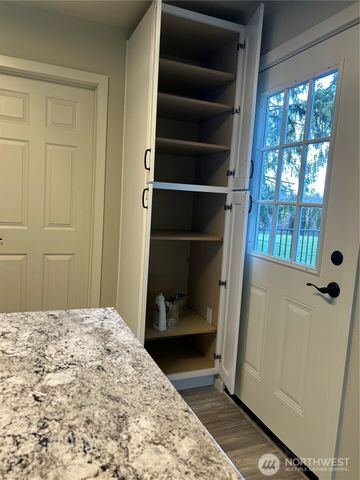 1365 Dolan Street, Raymond, WA 98577