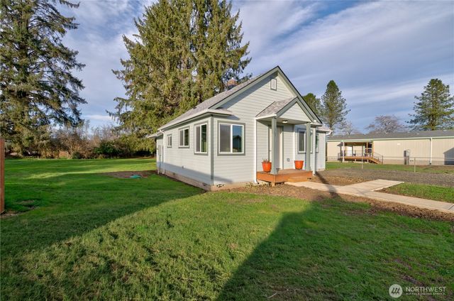 1365 Dolan Street, Raymond, WA 98577