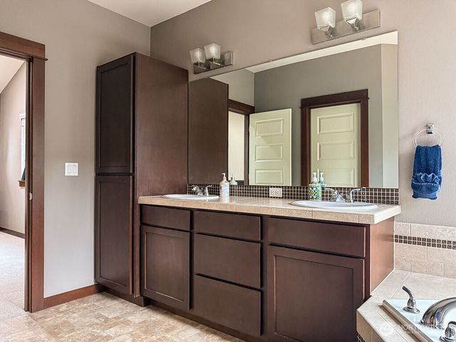 2824 93rd Place SE, Everett, WA 98208